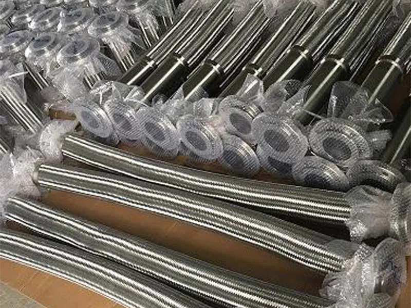 Фланцевый металлическийшланг (3)